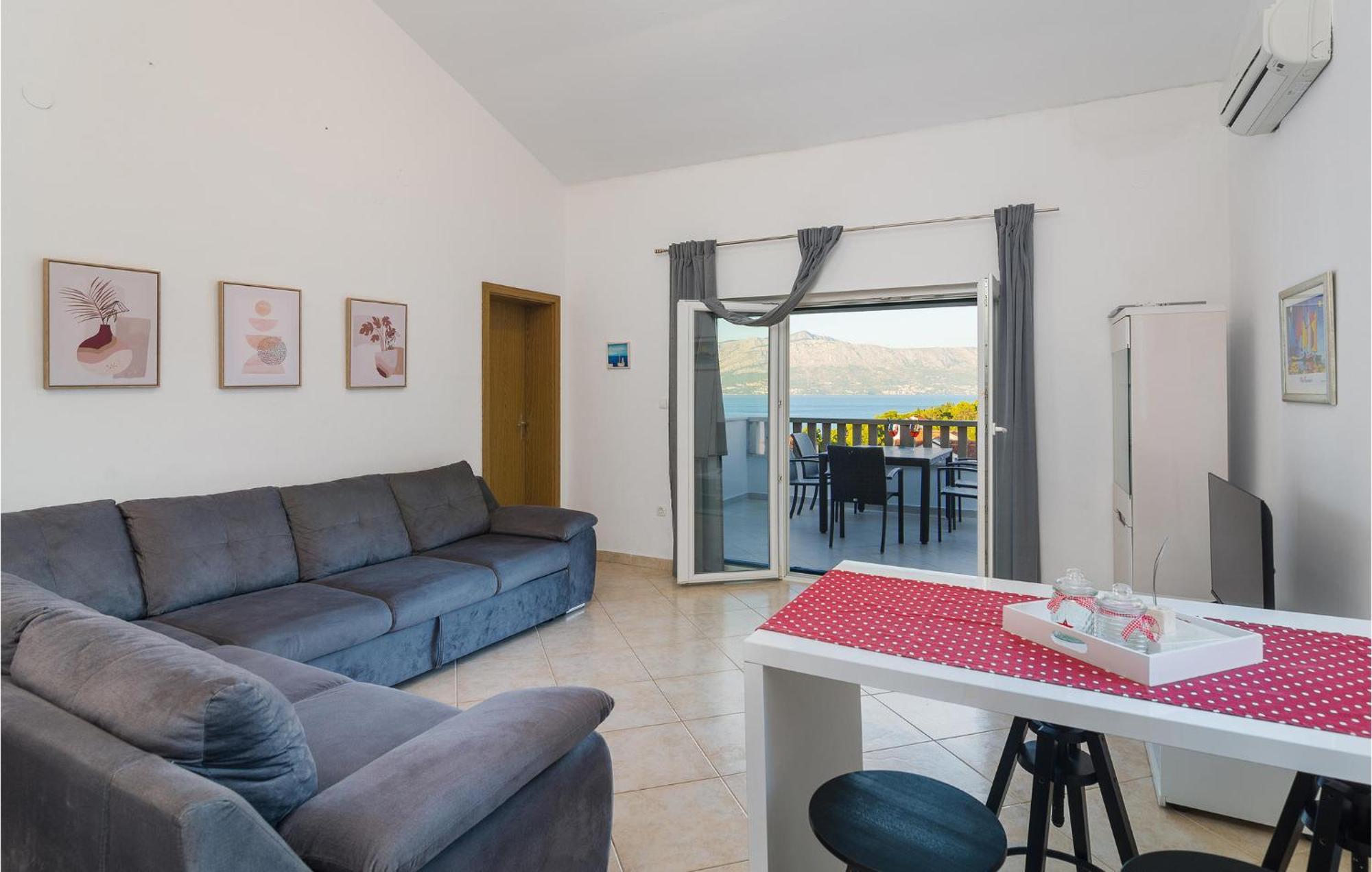 Nice Home In Postira With Outdoor Swimming Pool Exteriér fotografie