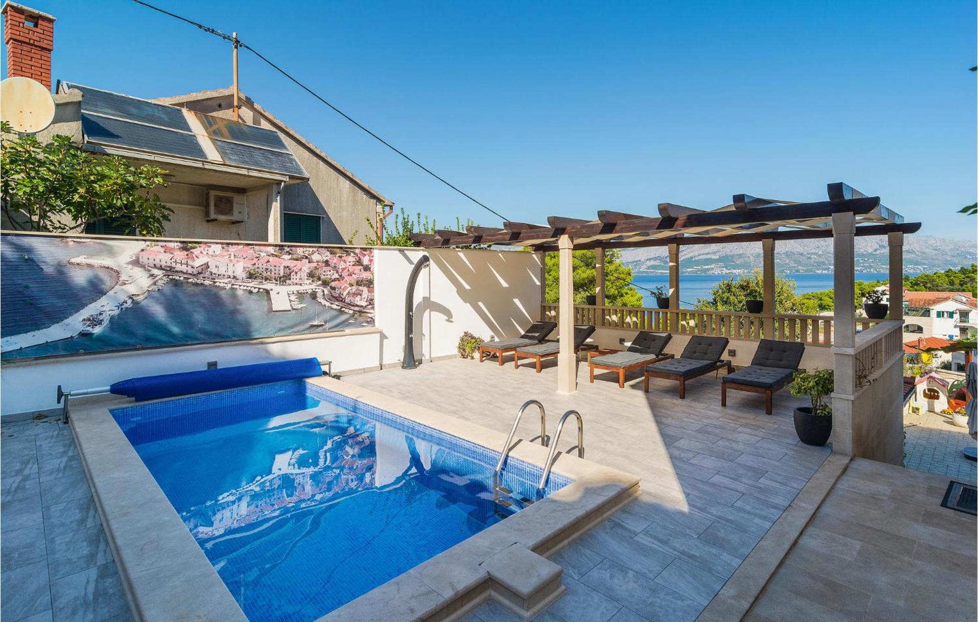 Nice Home In Postira With Outdoor Swimming Pool Exteriér fotografie