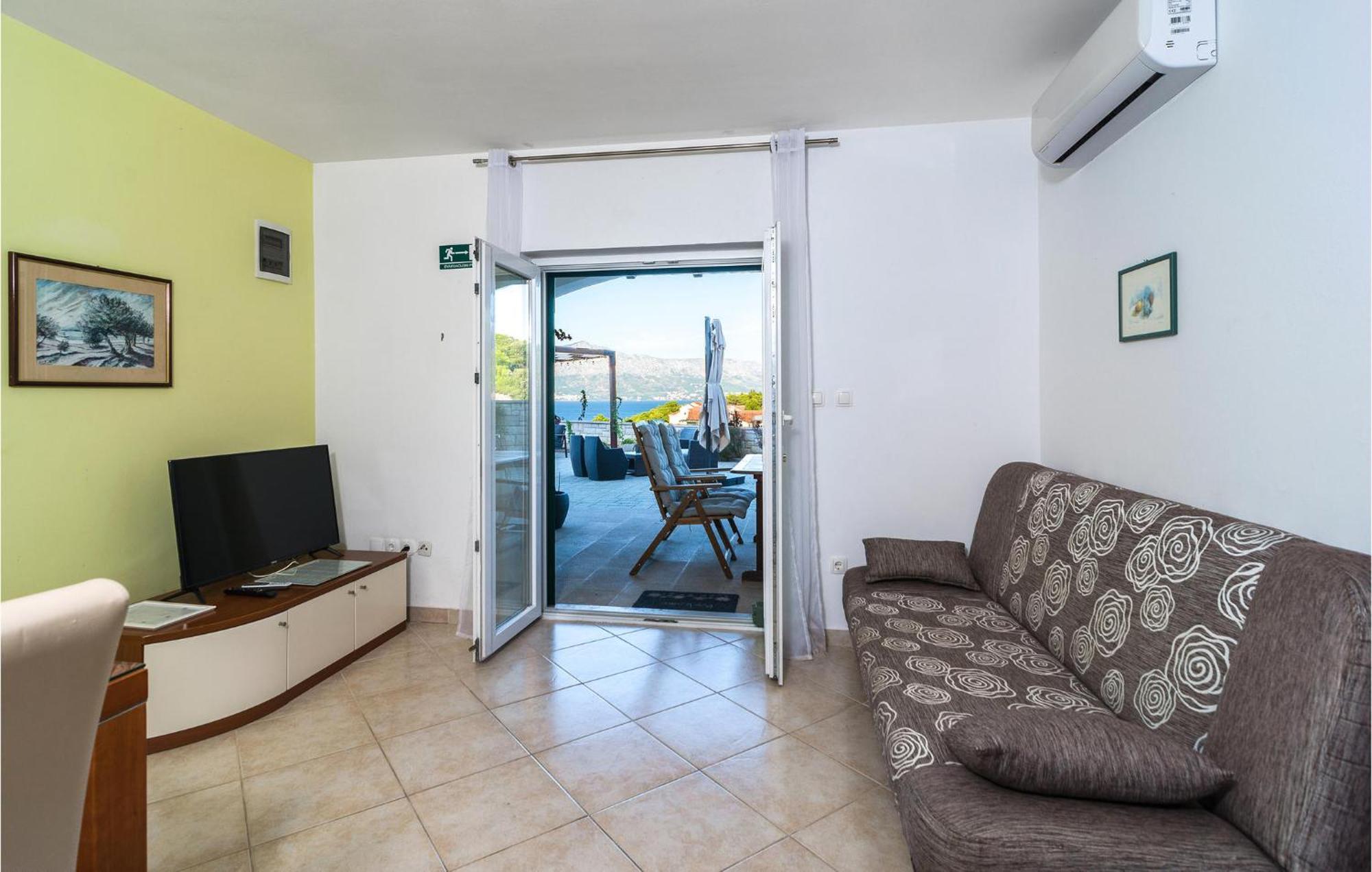 Nice Home In Postira With Outdoor Swimming Pool Exteriér fotografie